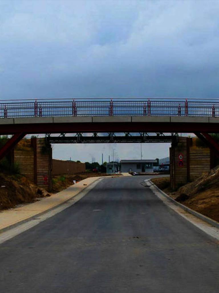 Neubau Fuß- und Radwegbrücke im Bereich des neuen REWE-Logistikareals in Köln-Langel • Balter Bauunternehmung